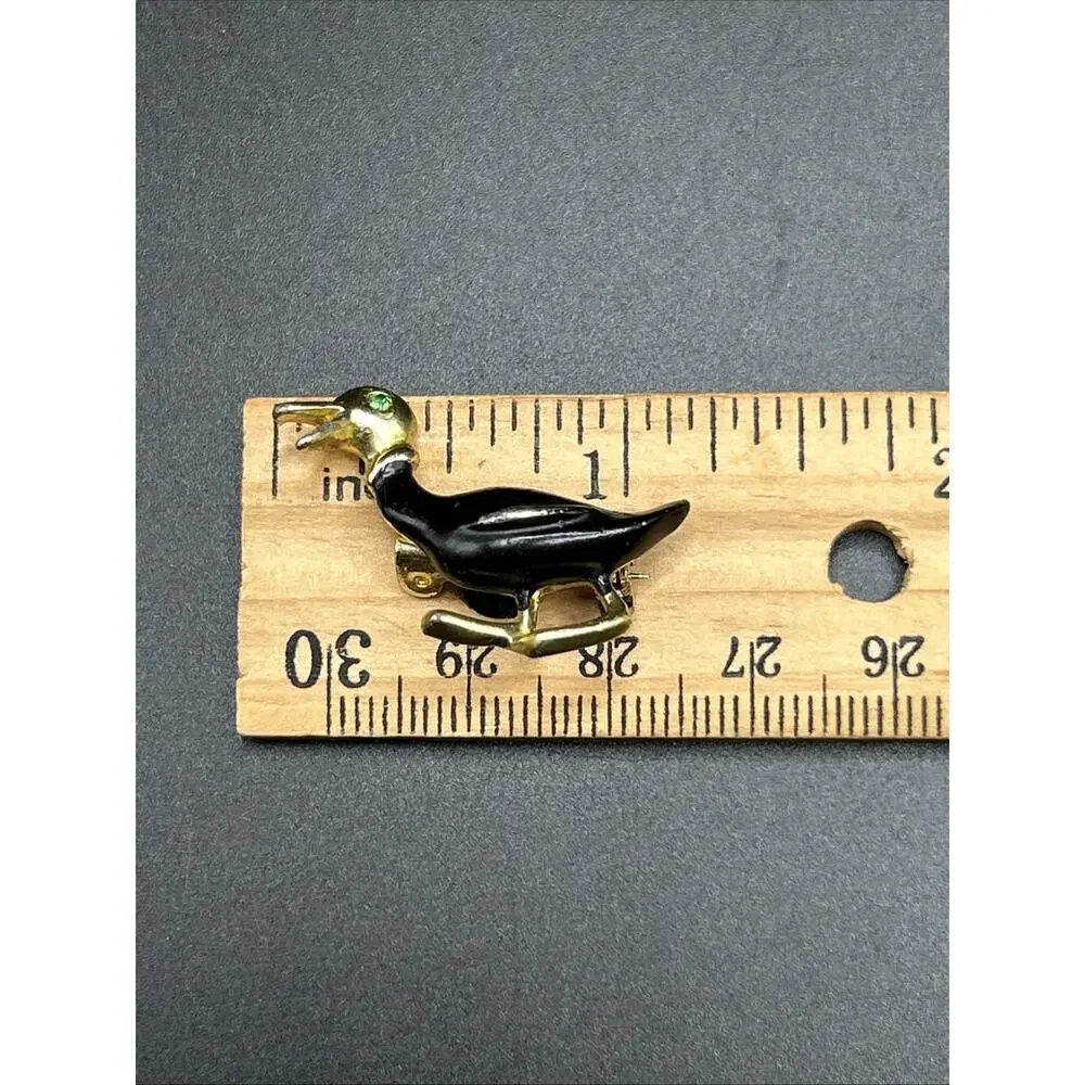 Vintage Black Enamel and Gold Tone Duck Brooch Pin 1 1/4” Green Crystal Eye